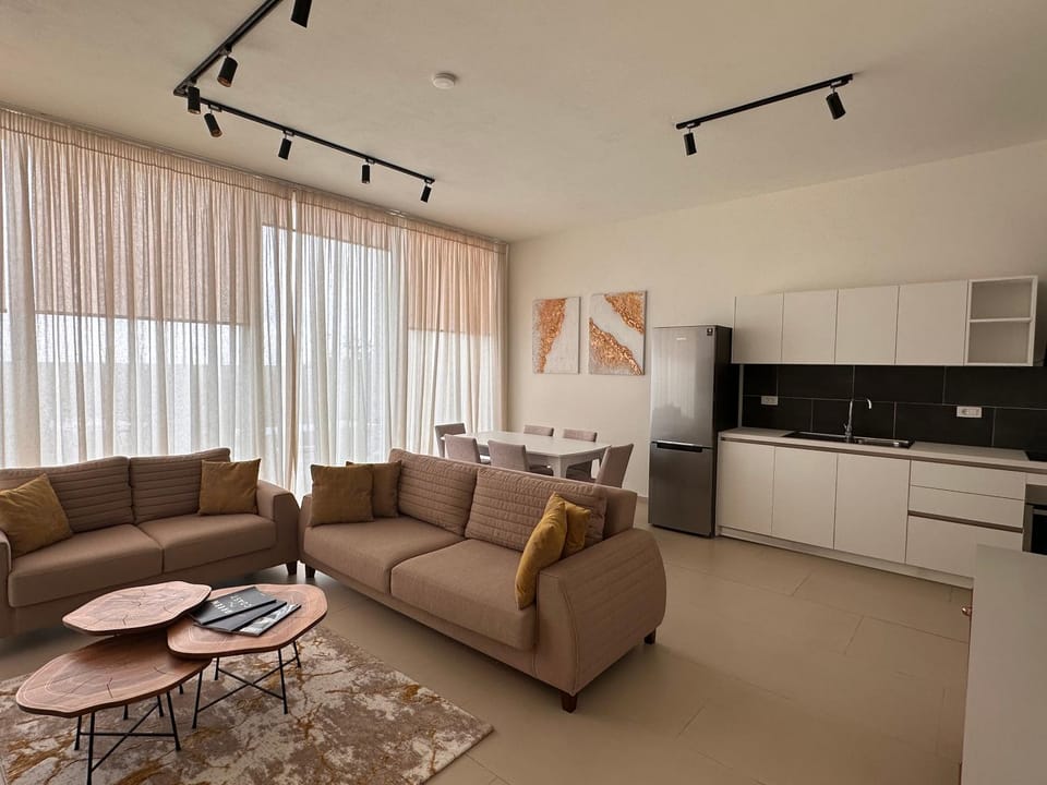 Living room, Seating area, Dining area