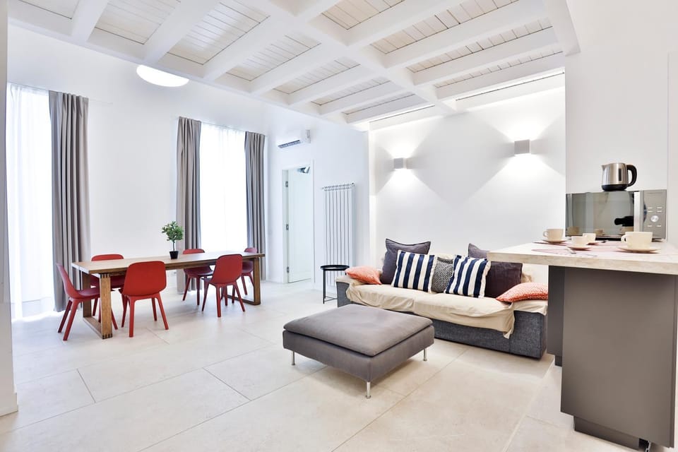Kitchen or kitchenette, Living room