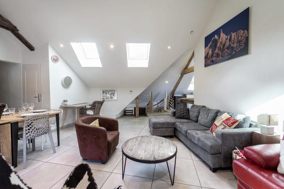 Lac et montagne charmant appartement idéalement placé! Apartment in Sévrier