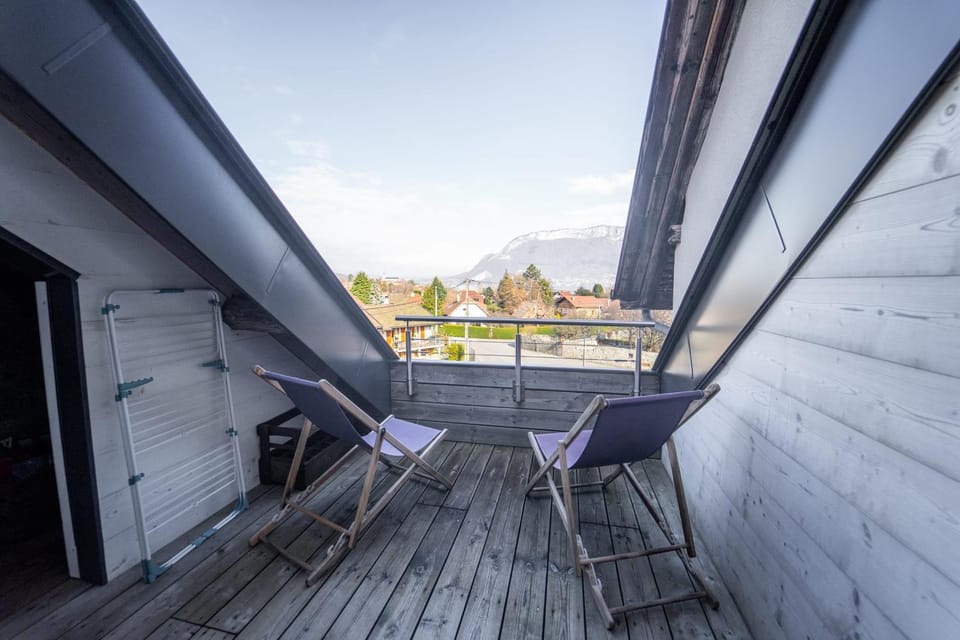 Lac et montagne charmant appartement idéalement placé! Apartment in Sévrier