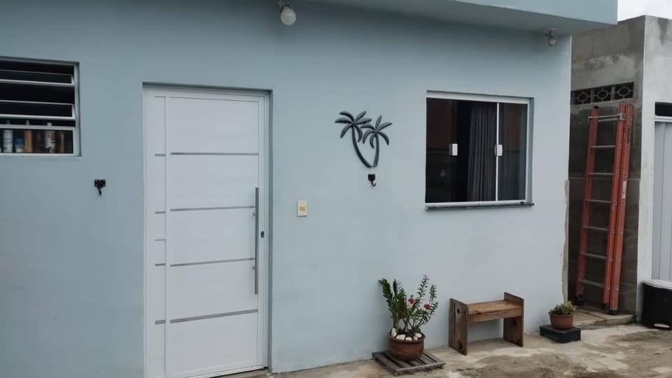 Quarto cozinha com piscina e praia perto Vacation rental in Peruíbe