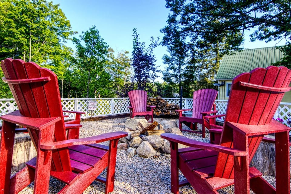 Cottage 1-2 - Pet Friendly 50 Fee-2 Bed 1 Bath Apartment in Wolfeboro