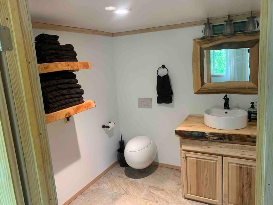 Brother Bear Lodge at Talkeetna House in Talkeetna