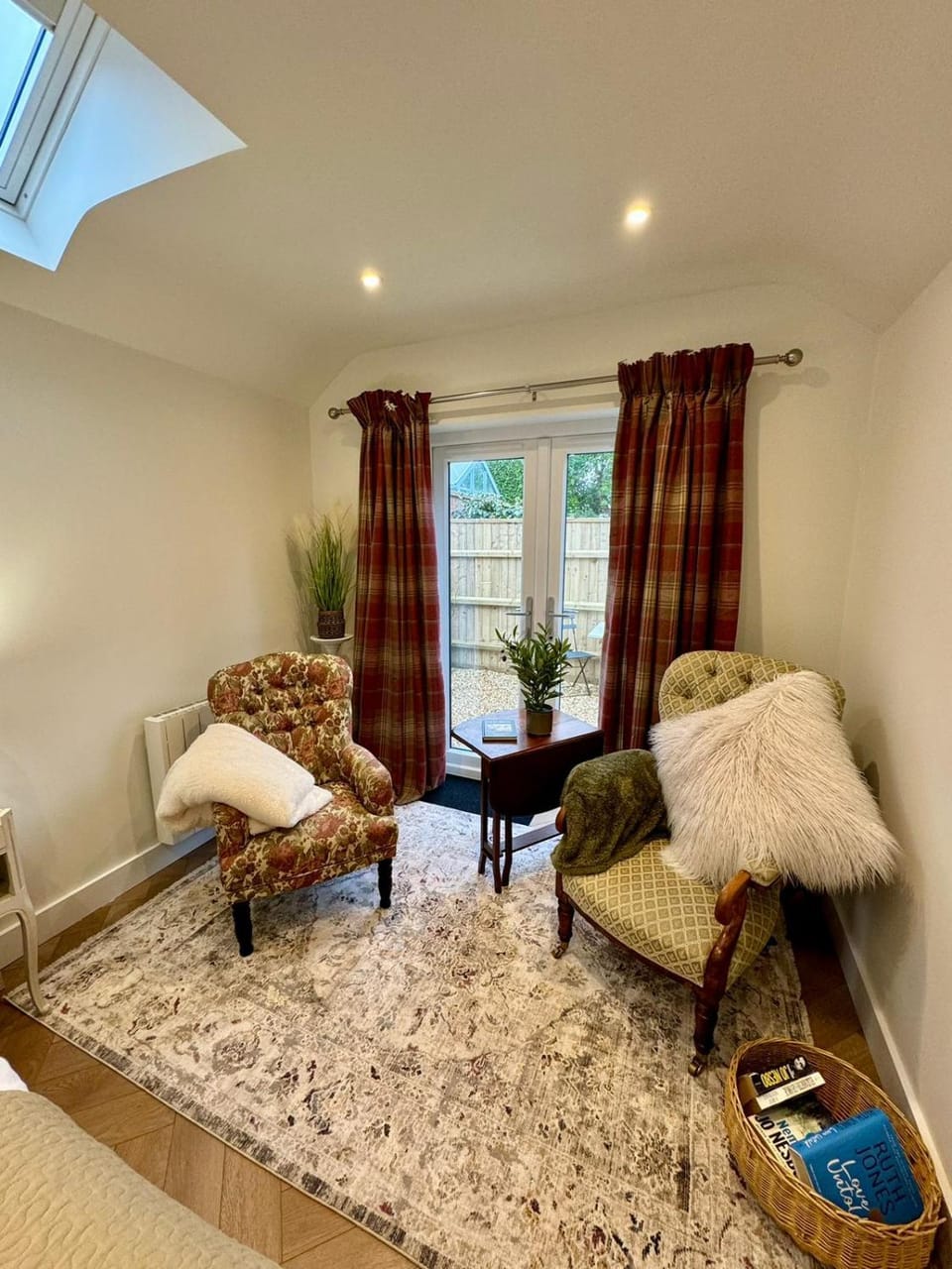 Living room, Seating area
