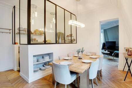 Appartement chic au cœur de Paris Montorgueil 2BDR House in Paris