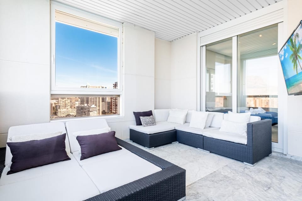 Bed, TV and multimedia, View (from property/room), Balcony/Terrace, Living room