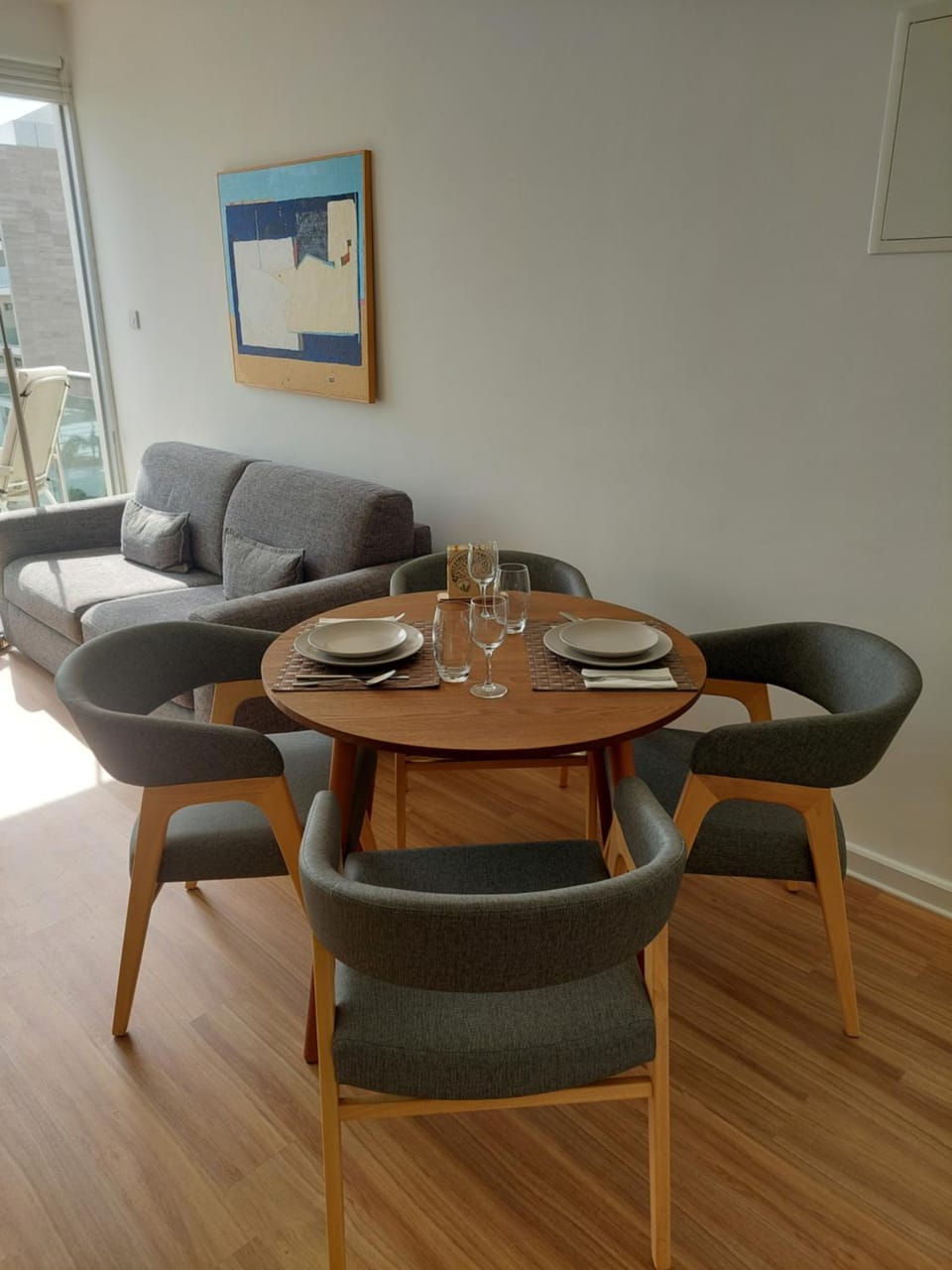 Seating area, Dining area