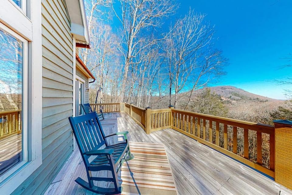 Rocky Top Retreat House in Tennessee