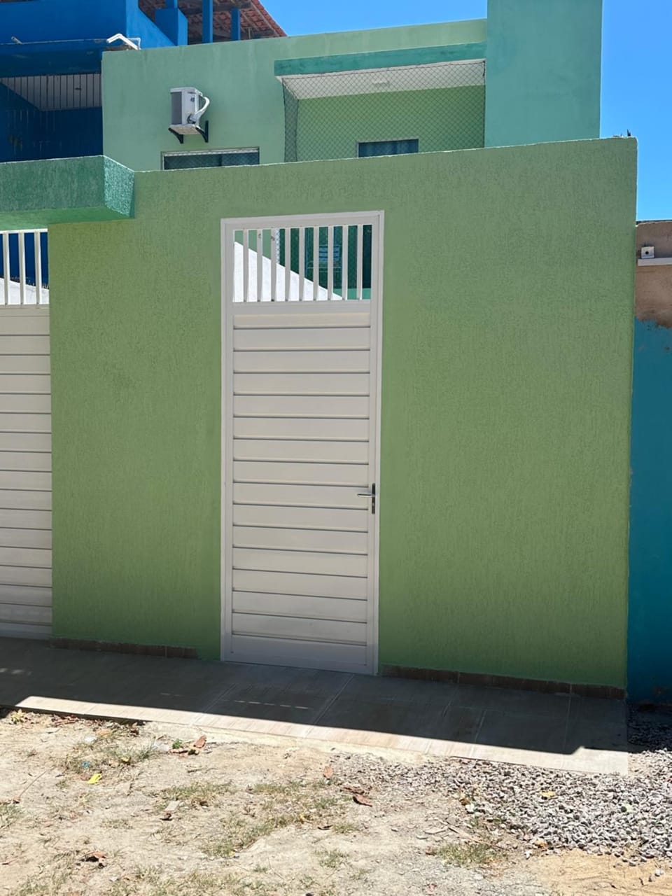 Facade/entrance