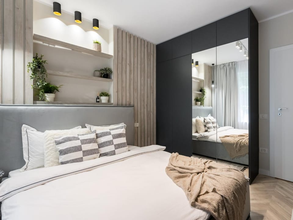 Bed, Bedroom