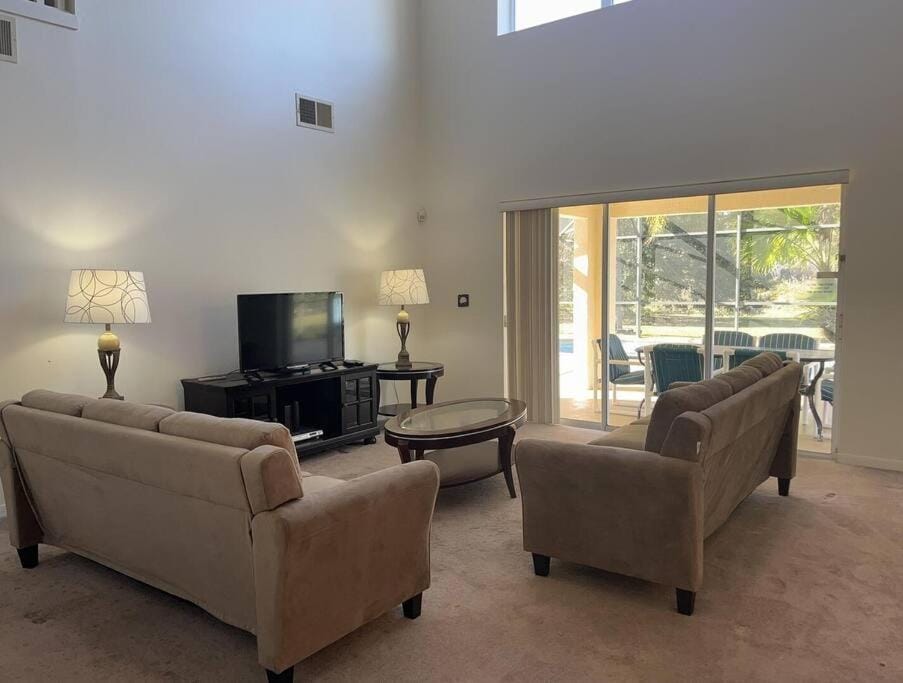 TV and multimedia, Living room, Seating area