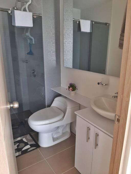 Precioso Apartamento en Condominio- Ricaurte Apartment in Ricaurte