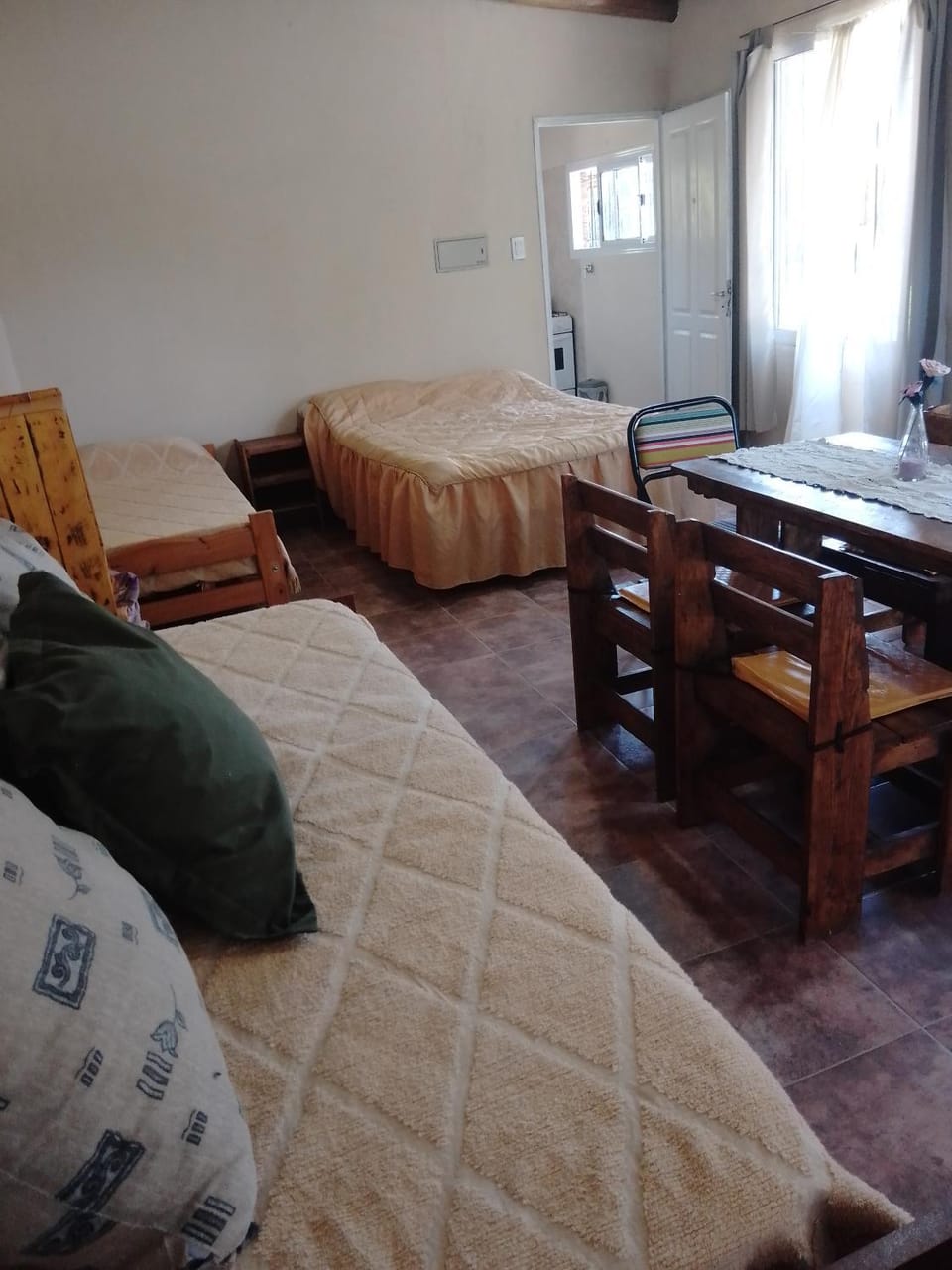 Bed, Photo of the whole room, Dining area