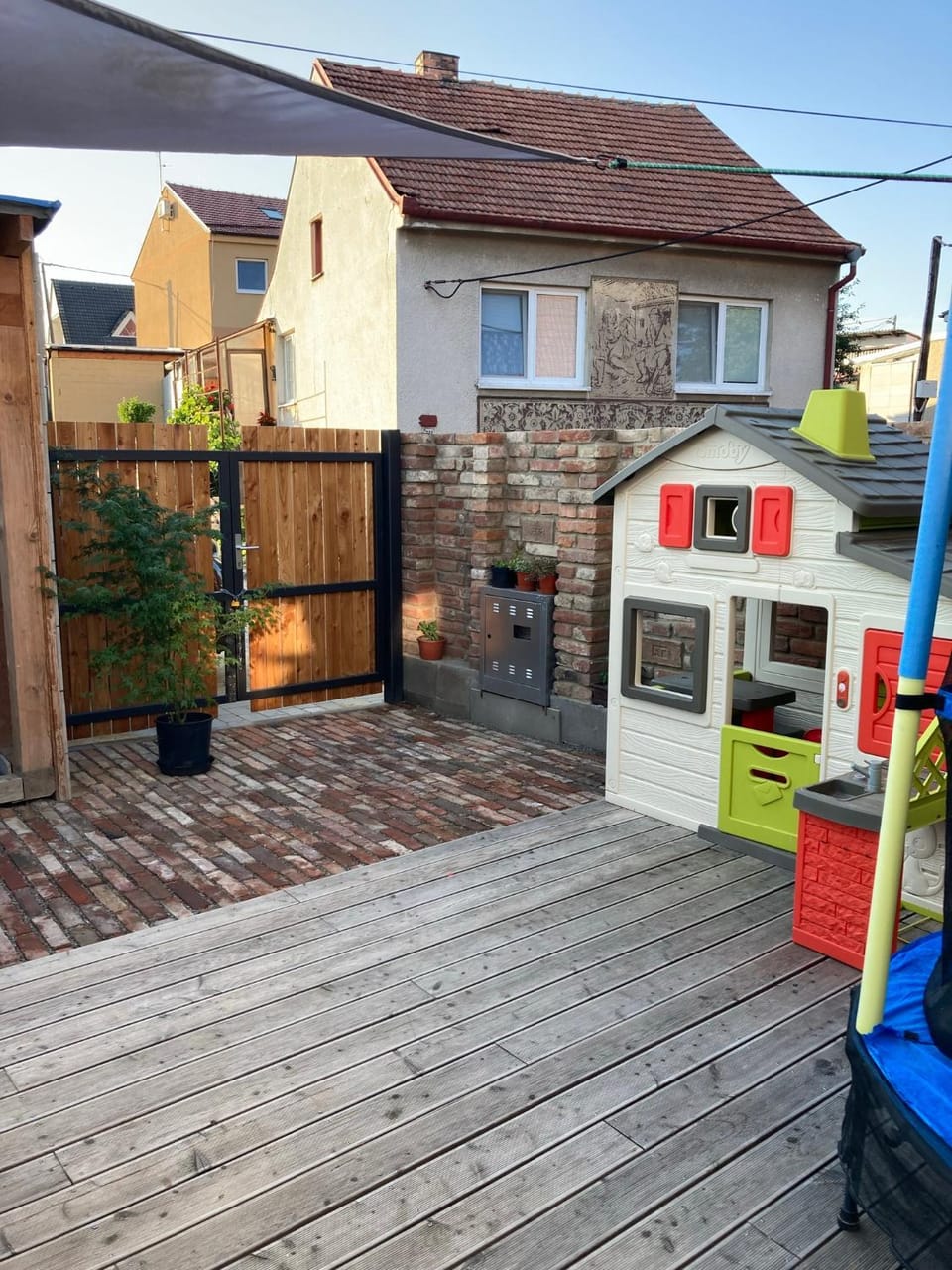 Balcony/Terrace, Kids's club
