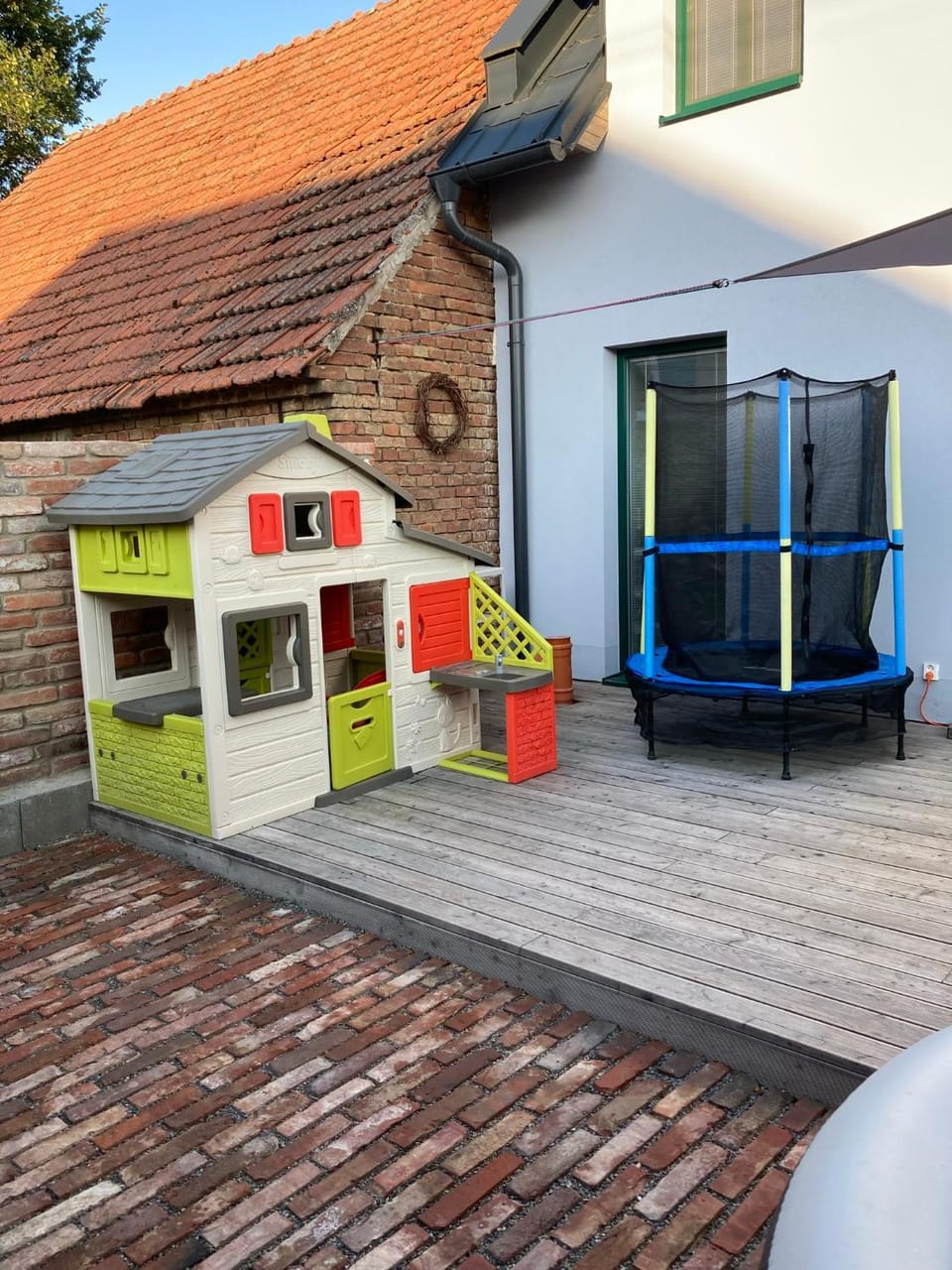 Balcony/Terrace, Kids's club