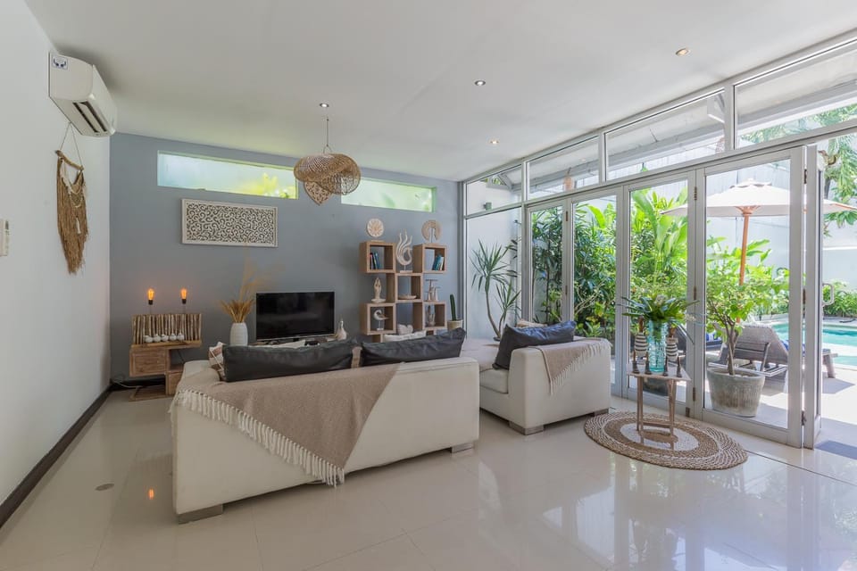 Cosy 3 BR villa with private pool in Seminyak Villa in Kuta