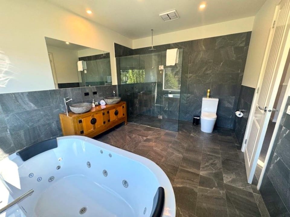 Blue Haven In Bright Victoria House in Porepunkah