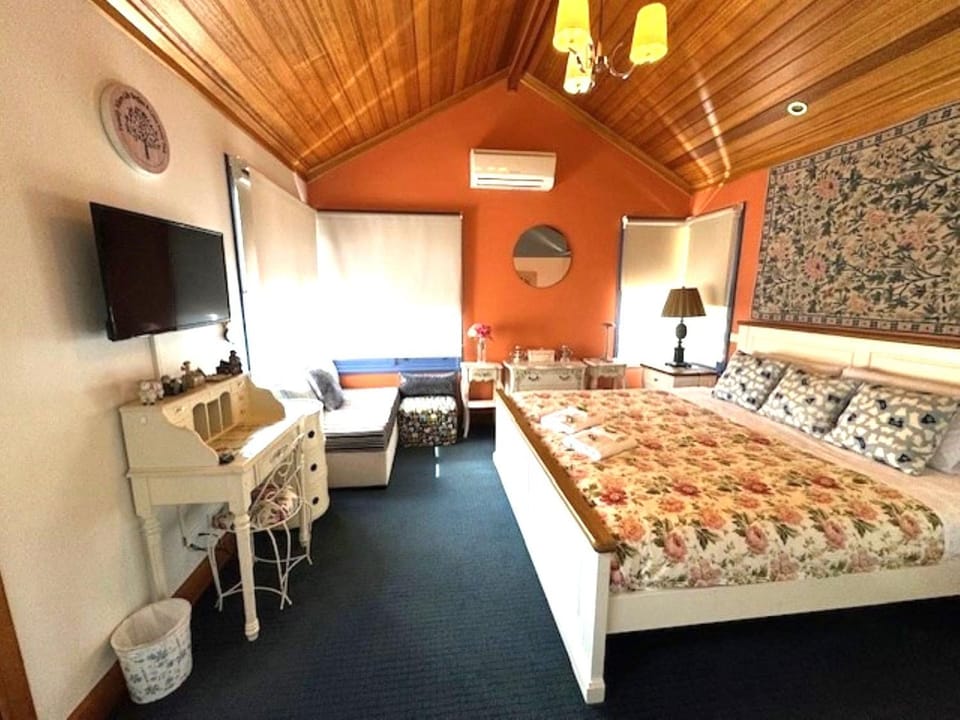 Artee House - A Bright Escape House in Porepunkah