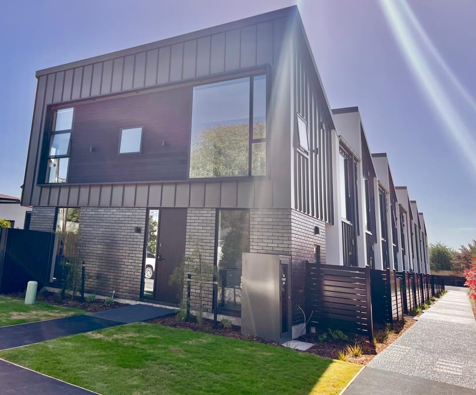 Property building, Day