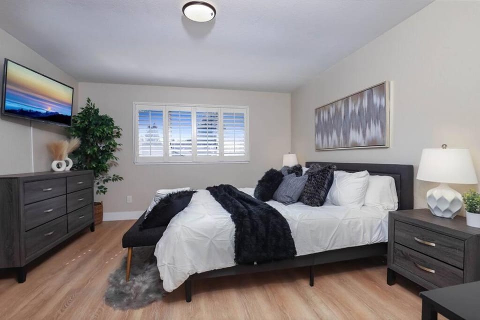 *DESIGNER East Bay Remodel Home* House in Concord