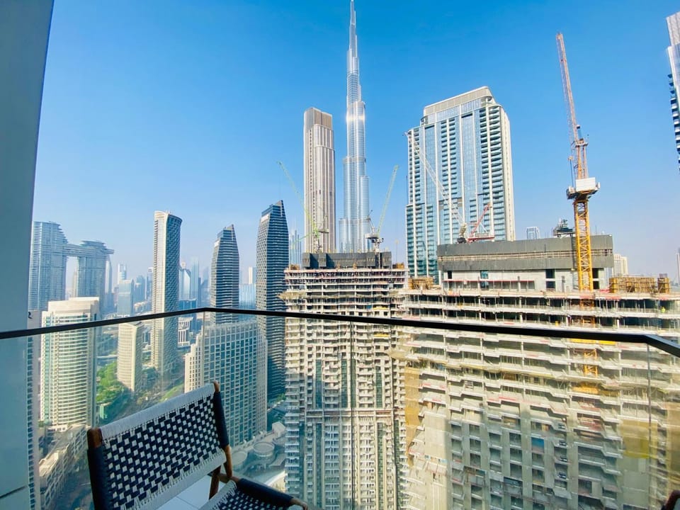 3 Bedroom Top Floor Family Apartment with Partial Burj Khalifa Views172BC-3 Apartment in Dubai