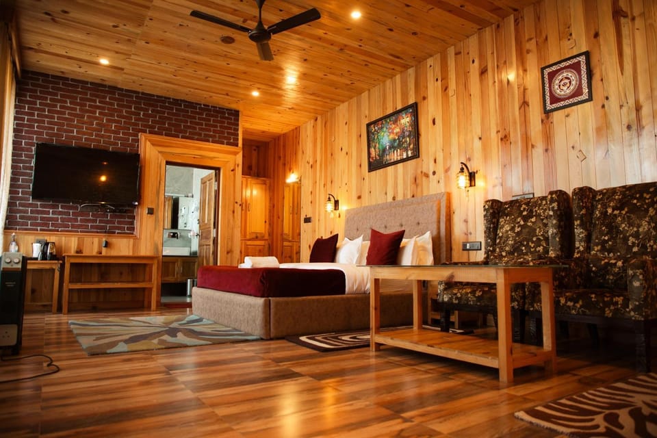 Kasar Himalaya Holiday Resort, Binsar Rd Hotel in Uttarakhand