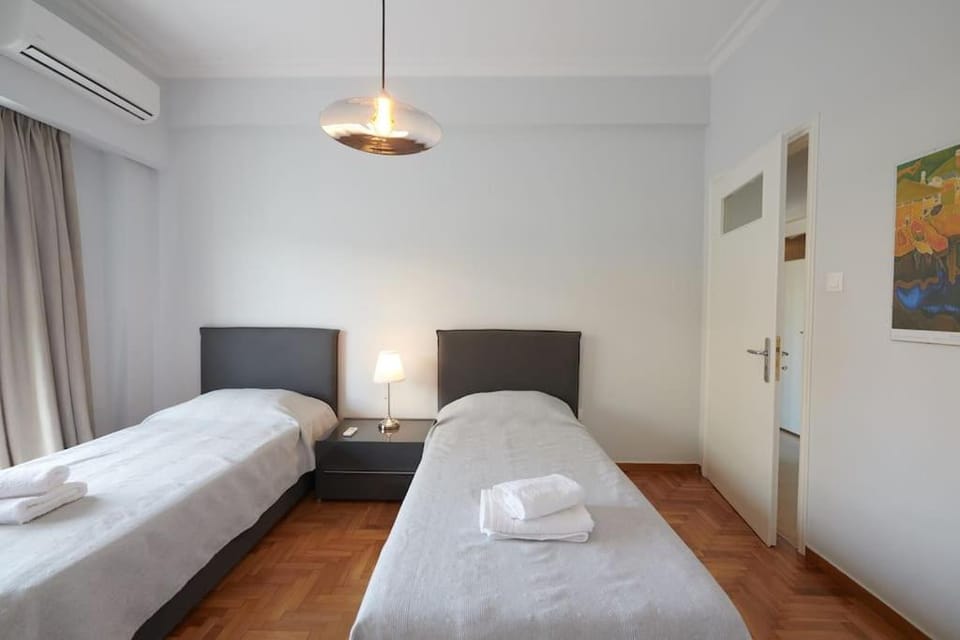 Bedroom, towels, air conditioner