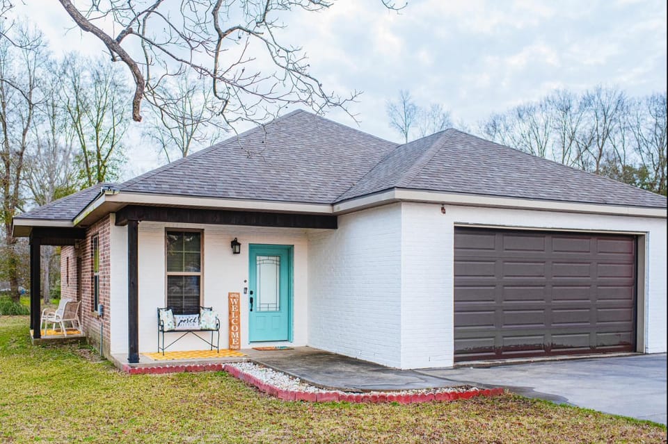Country Cottage - Broussard House in Broussard