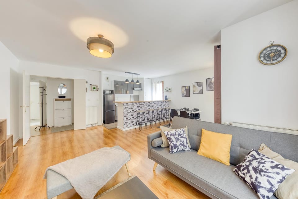 Appartement Cosy & Moderne 2 chambres Apartment in Saint-Denis, France