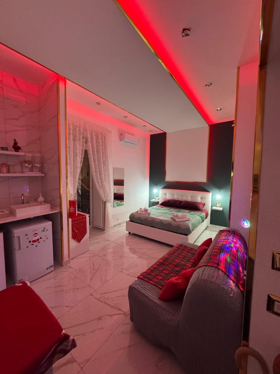 Regina House Apartment in Naples