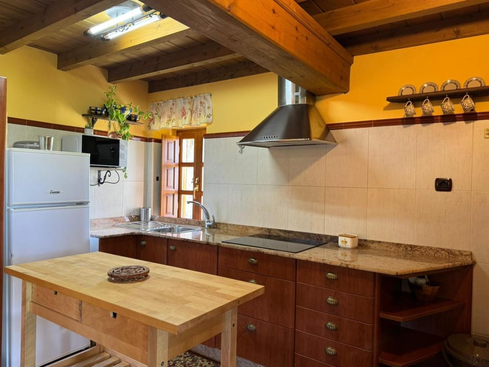 Casa Rural El Salvijo Chalet in Cantabria