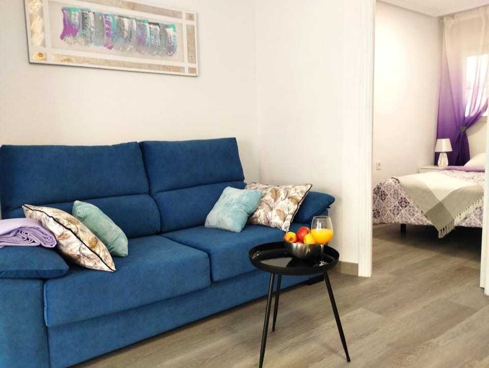 Living room, Photo of the whole room