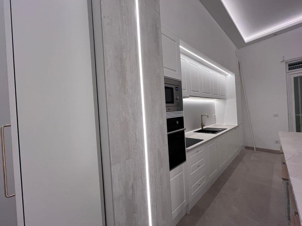 E11 Delux Plaza Mayor Apartment in Centro