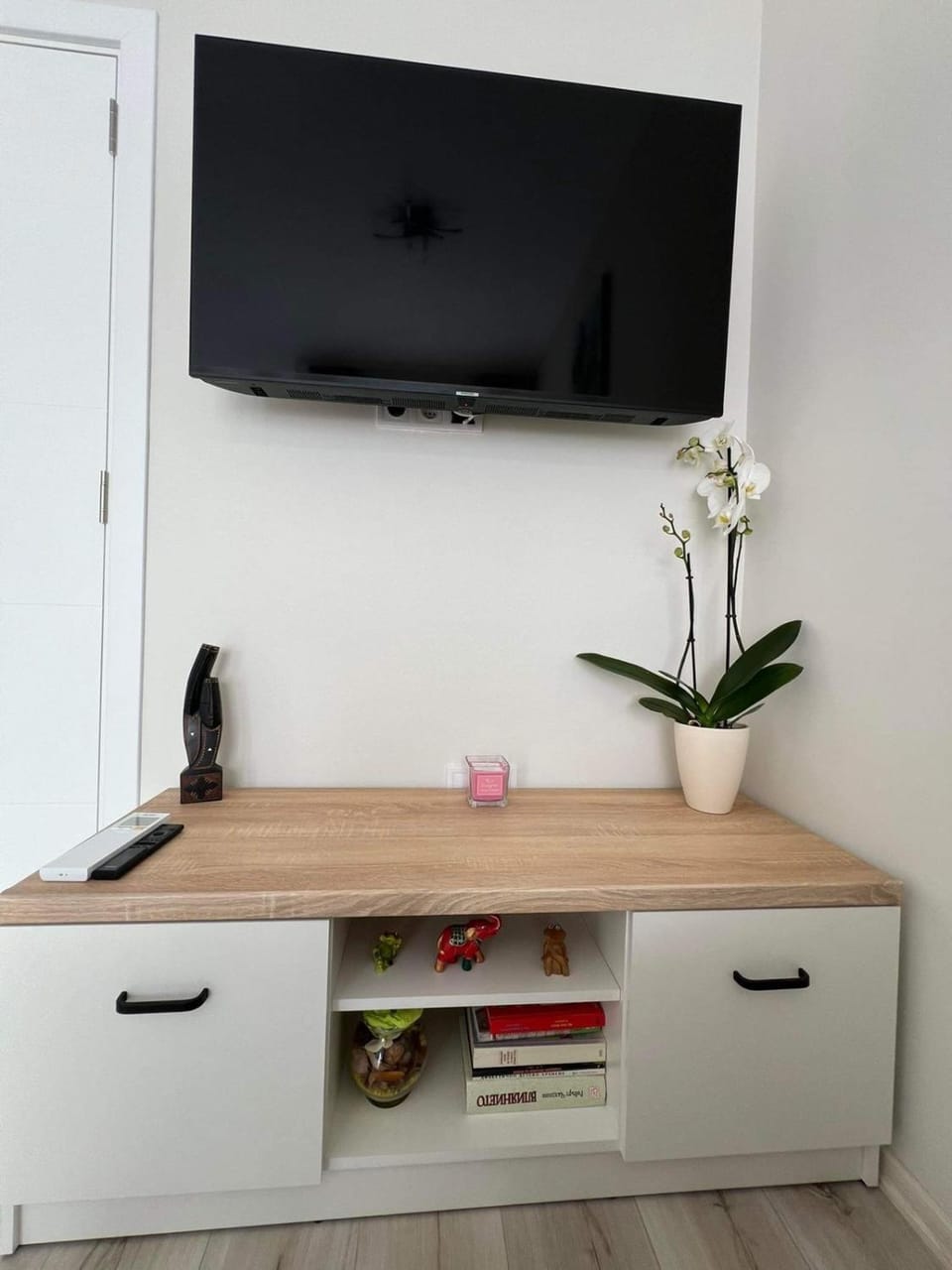 Communal lounge/ TV room, TV and multimedia, hair dresser