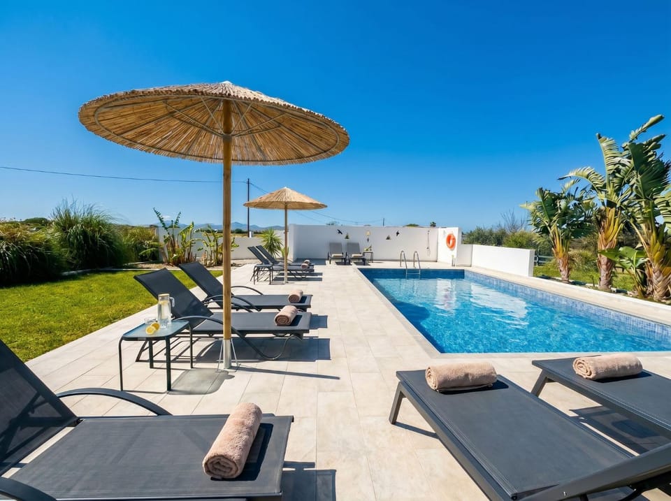 Patio, Swimming pool