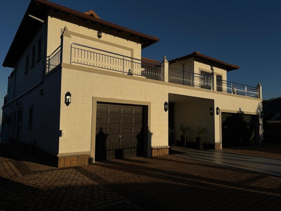 7br Ocean Villa Ballito Villa in Dolphin Coast