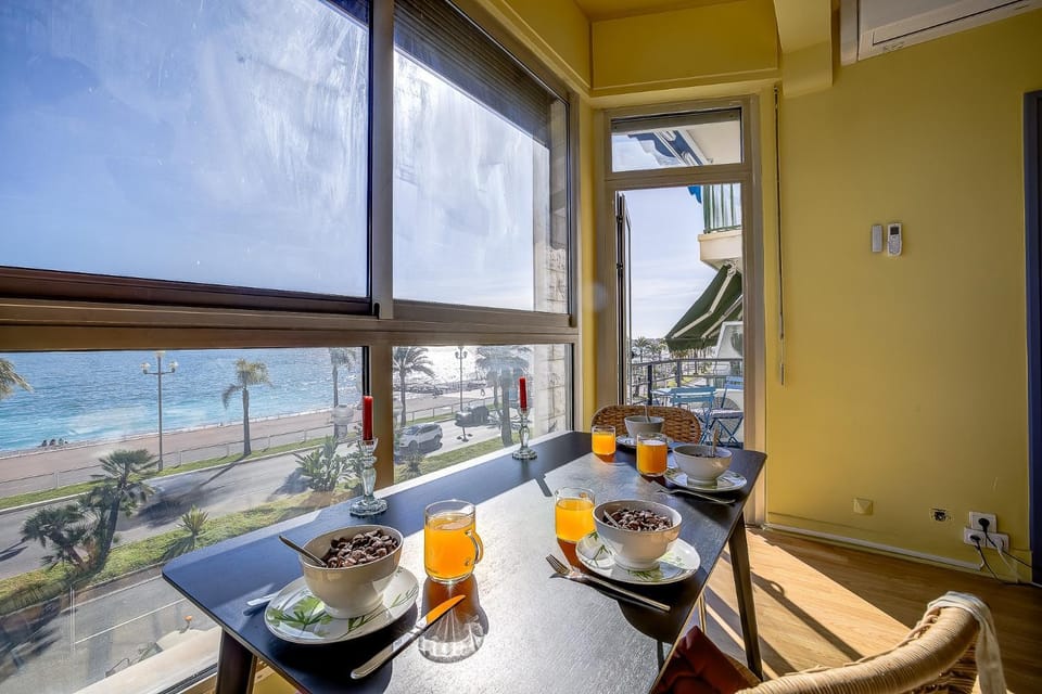 View (from property/room), Living room, Dining area, Sea view