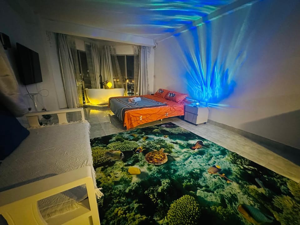 High Floor Seaview Beach Apartments-tub face to Ocean,projector,high speed Wi-Fi Apartment in Pattaya City