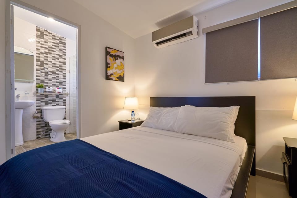 Bed, Bedroom, air conditioner