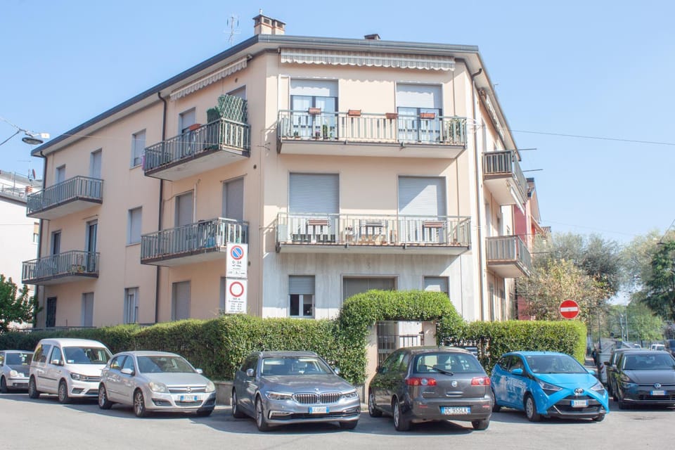 Property building, Street view