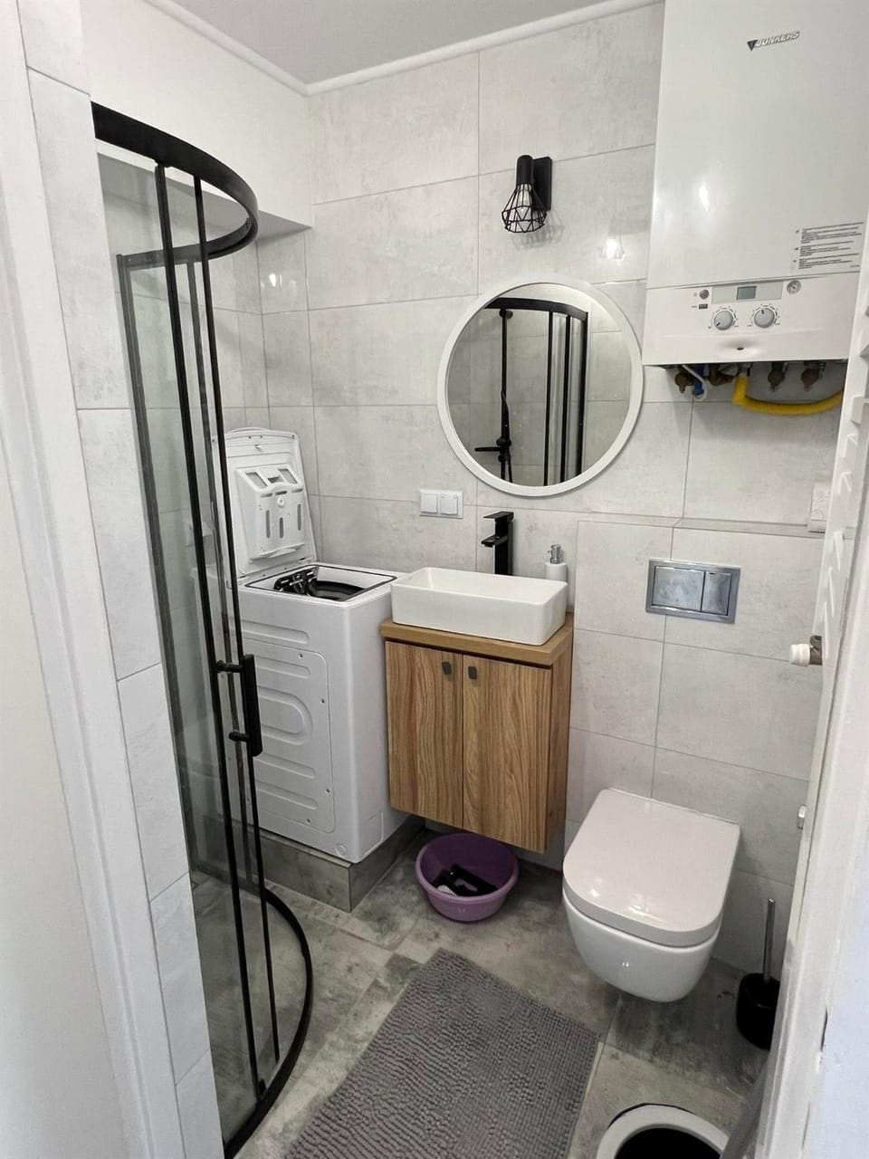 Shower, Toilet, Bathroom, towels, washing machine, dryer