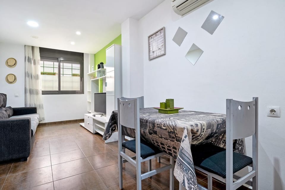 Property building, Living room, Bedroom