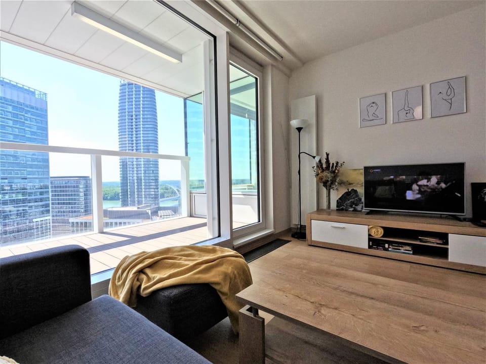 Panorama apartment, FREE parking, 18th floor, view Apartment in Bratislava