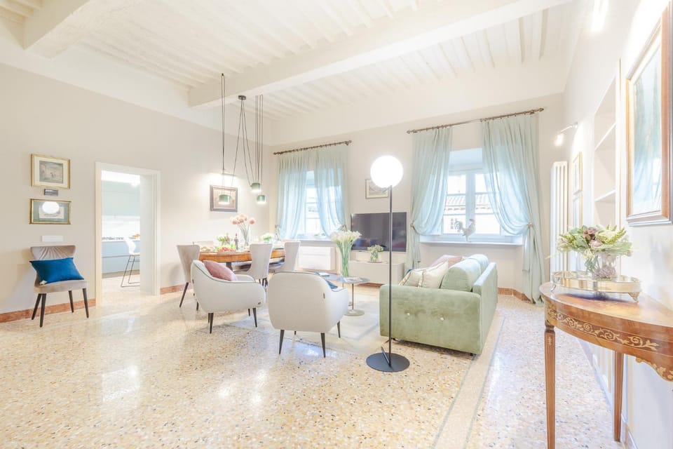 CASA ARNOLFO: Where Heritage Meets Modernity Apartment in Capannori