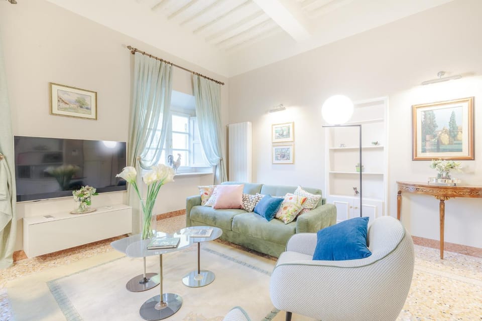 CASA ARNOLFO: Where Heritage Meets Modernity Apartment in Capannori