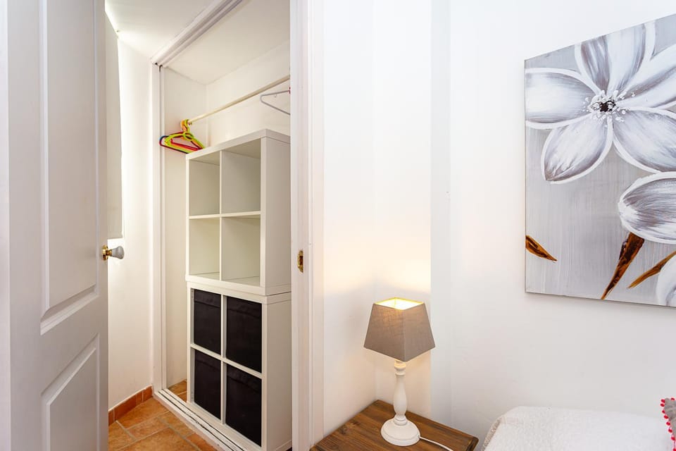 Bedroom, wardrobe
