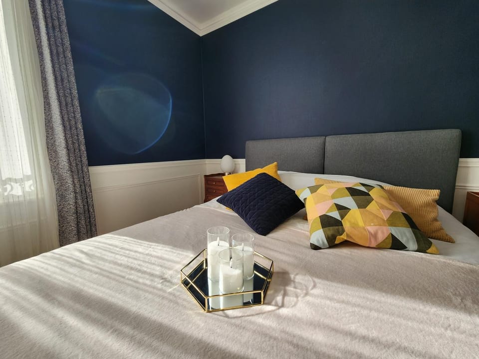 Cosy Art Gallery Apartment in Reims