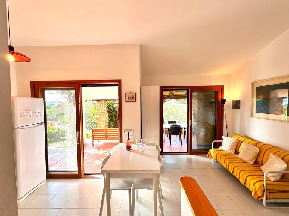 Patio on the Simius beach - 300 mt from beach House in Sardinia