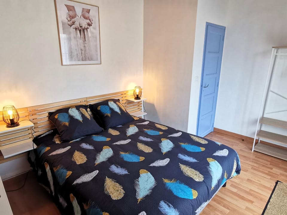 Bed, Bedroom