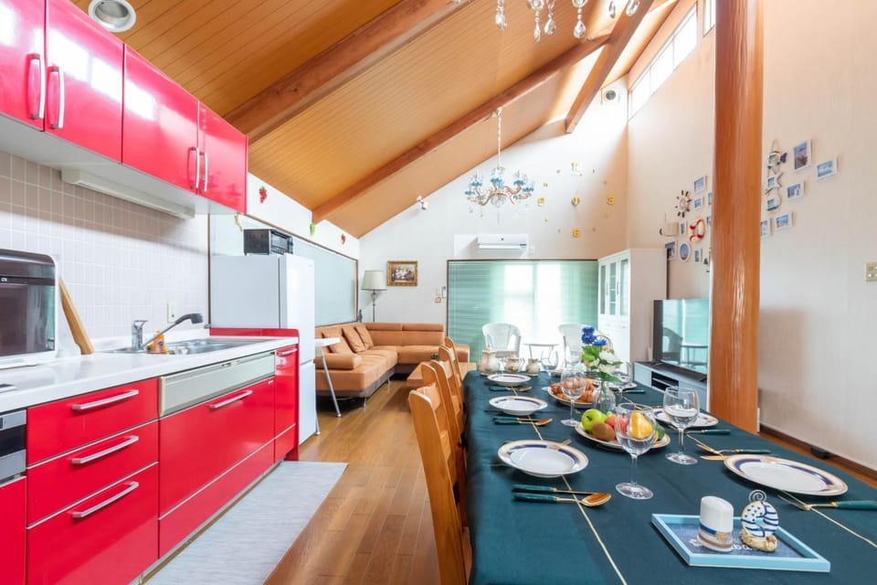 Living room, Dining area